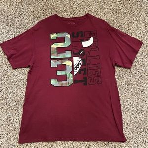 Throwback Chicago Bulls Michael Jordan  3Forty Graphic Tee Size XL